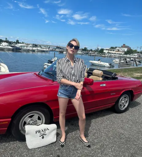 Image 1730362 from Emma Roberts