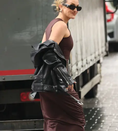 Image 1738117 from Ashley Roberts