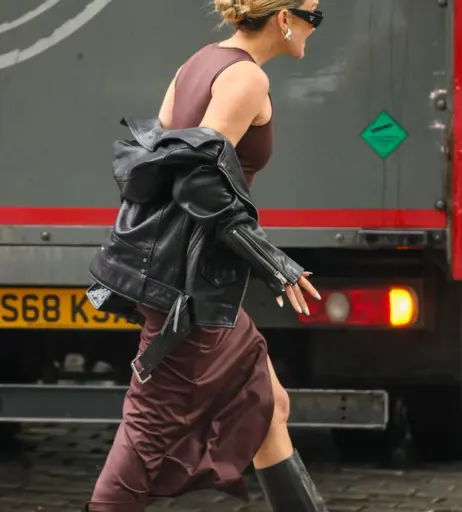 Image 1738134 from Ashley Roberts