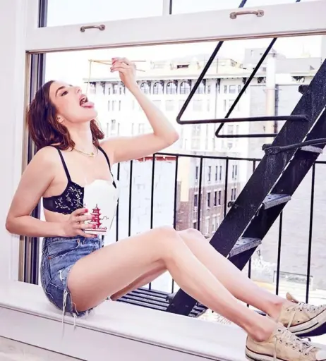 Image 1728894 from Emma Roberts