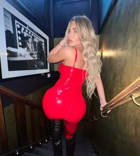 Image 1728225 from Megan Barton Hanson