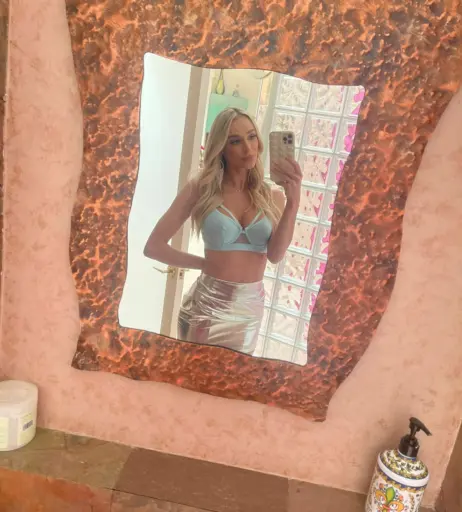 Image 10962906 from Emma Hix / emmahixofficial