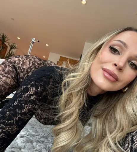 Image 10976731 from Emma Hix / emmahixofficial