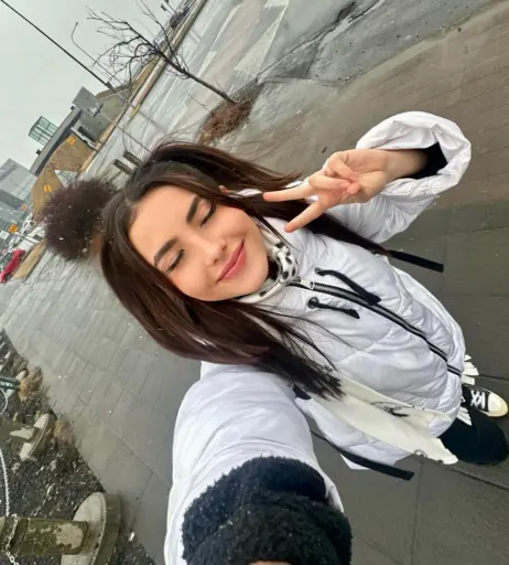 Image 10931100 from Andrea Botez (leaks = ban)