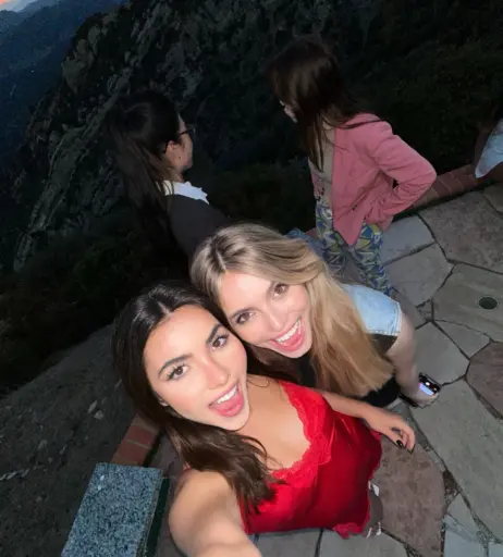 Image 10933118 from Andrea Botez (leaks = ban)