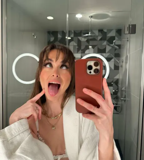 Image 1098596 from Riley Reid