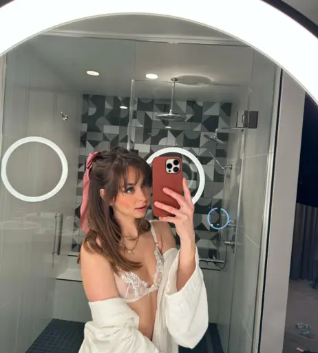 Image 1098921 from Riley Reid