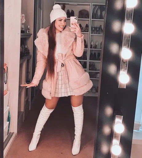 Image 10810735 from Mizz Ellaa ASMR