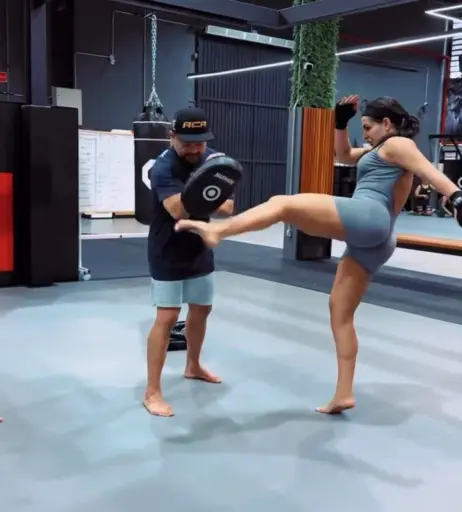 Image 10800999 from Kéfera Buchmann