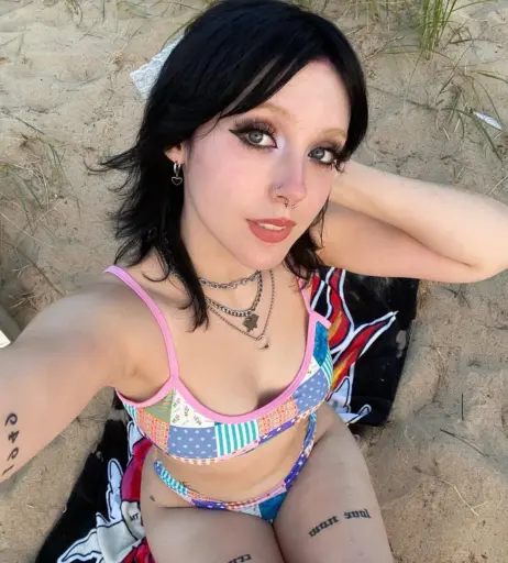 Image 10802719 from emoemz / emoemmz / ratgf99