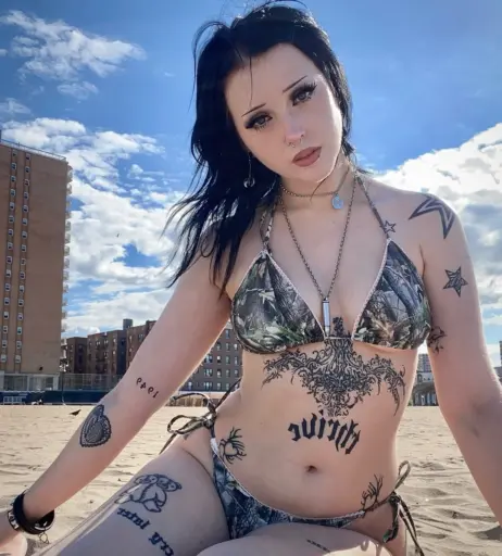 Image 10802682 from emoemz / emoemmz / ratgf99