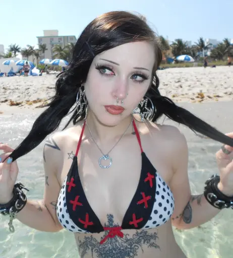 Image 10802668 from emoemz / emoemmz / ratgf99