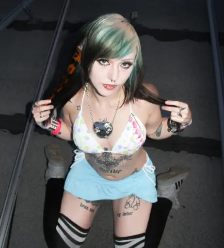 Image 10802645 from emoemz / emoemmz / ratgf99