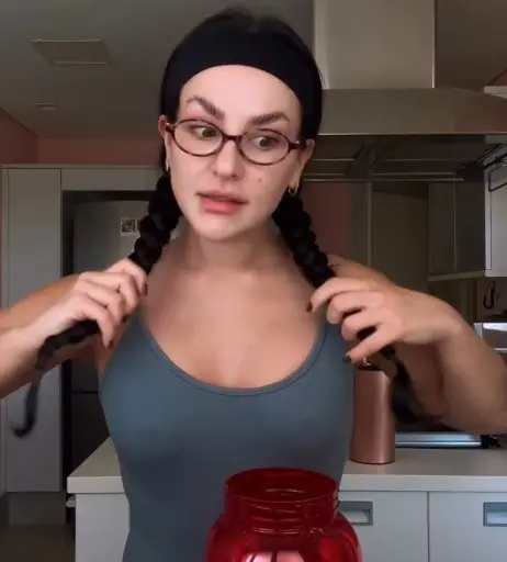 Image 10710576 from Kéfera Buchmann