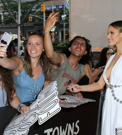 Image 10721085 from Halston Sage