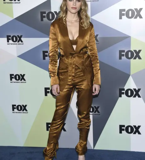 Image 10721207 from Halston Sage