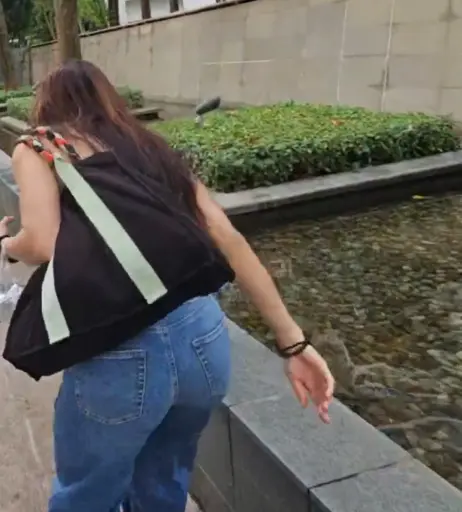 Image 10723382 from Zumi