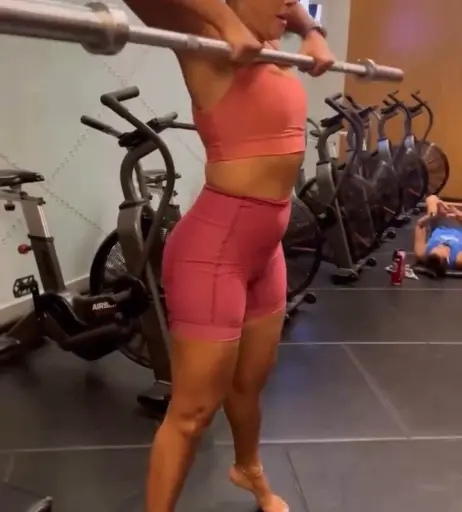 Image 10709382 from Sheron Menezes