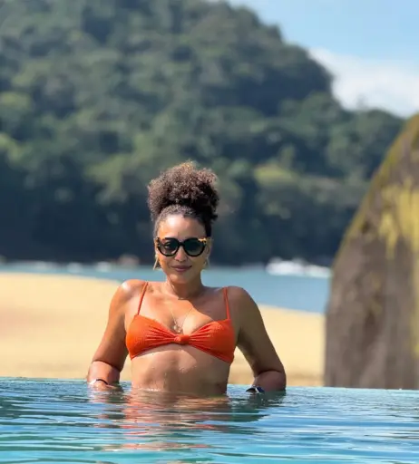 Image 10709376 from Sheron Menezes