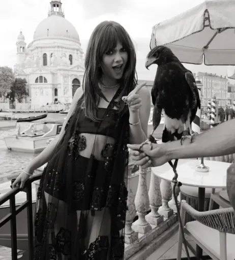 Image 10798279 from Emilia Jones