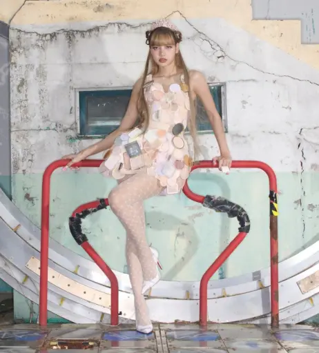 Image 10788837 from Lisa | BLΛƆKPIИK (Blackpink)