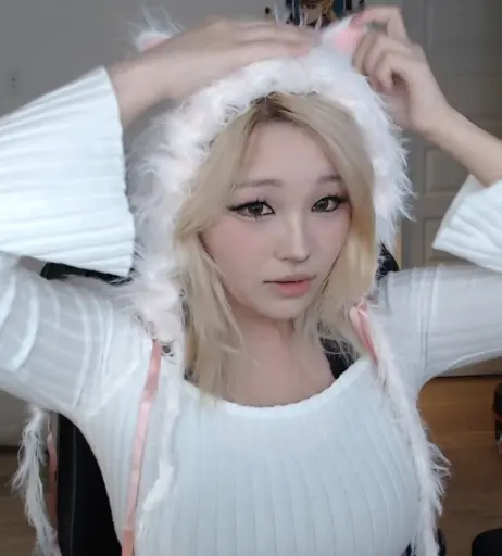 Image 10788089 from Kang Hee Yoon / Hyoon / Aikuros