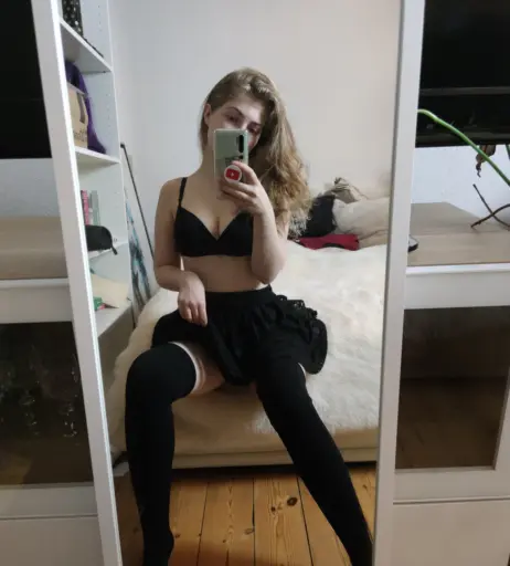 Image 1078441 from Jolean