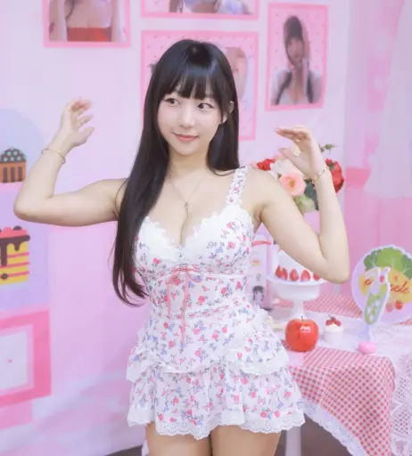 Image 10666806 from Eunji Pyoapple