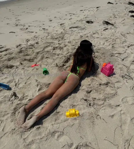 Image 10669669 from thebitesizedbitch