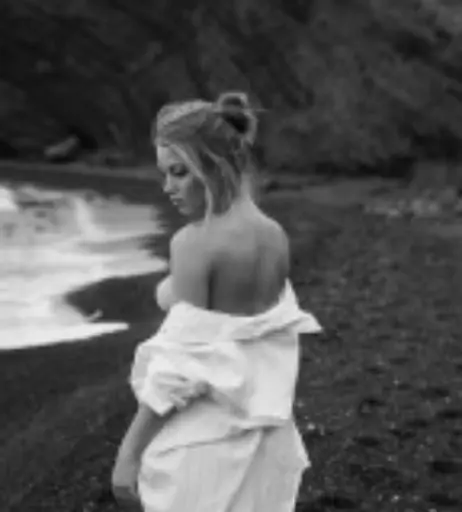 Image 10671750 from Sophie La Sage