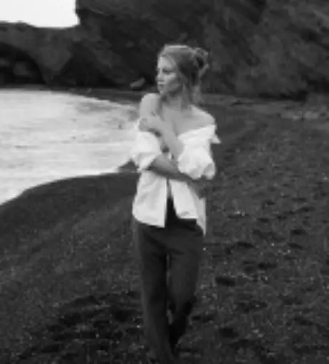 Image 10671749 from Sophie La Sage