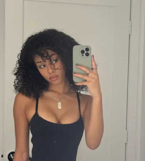 Image 10671302 from Manon Bannerman (Katseye)