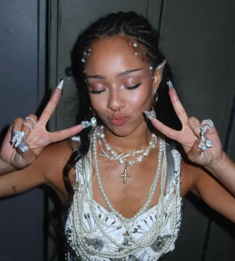 Image 10671307 from Manon Bannerman (Katseye)