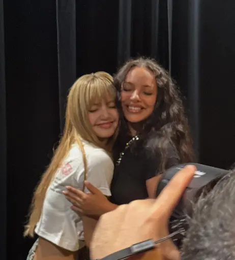 Image 10617235 from Lisa | BLΛƆKPIИK (Blackpink)