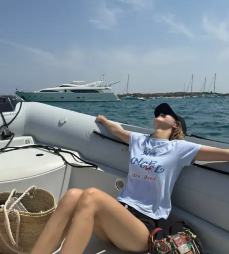 Image 10617240 from Lisa | BLΛƆKPIИK (Blackpink)