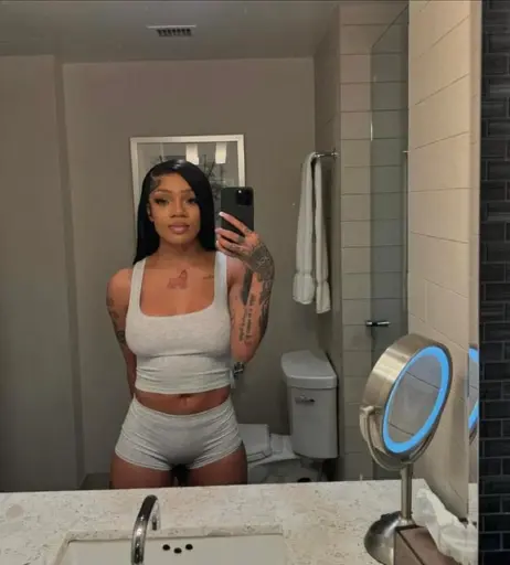 Image 10616881 from glorilla