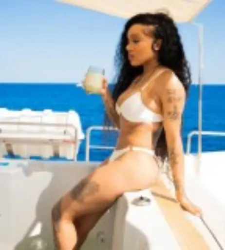 Image 10616810 from glorilla