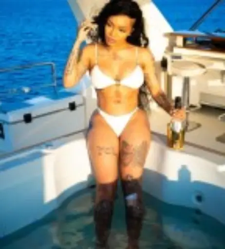 Image 10616809 from glorilla