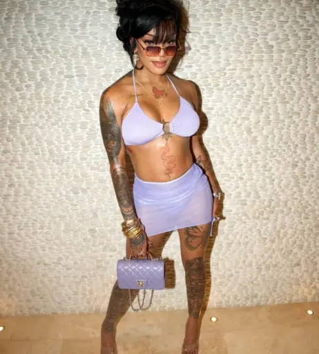 Image 10616840 from glorilla