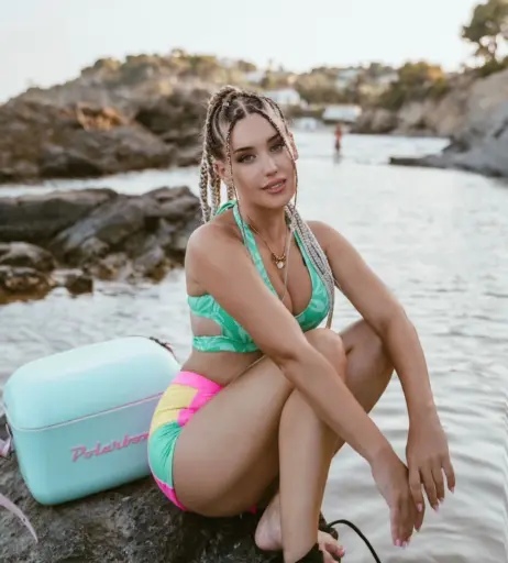 Image 10613943 from llunaclark