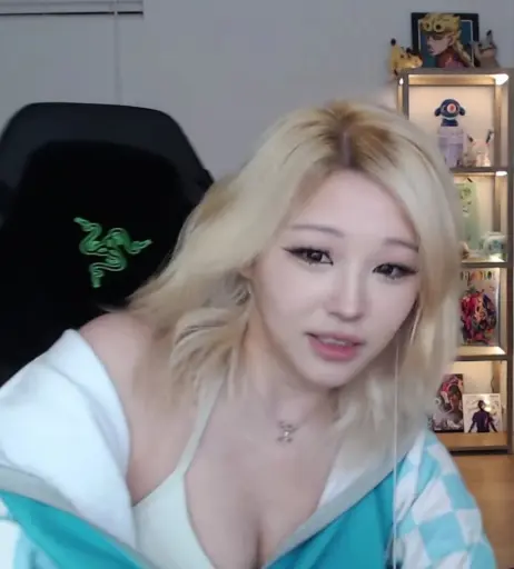 Image 10613241 from Kang Hee Yoon / Hyoon / Aikuros