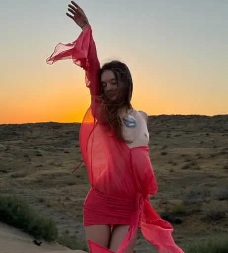 Image 10625603 from litlonn - Katya