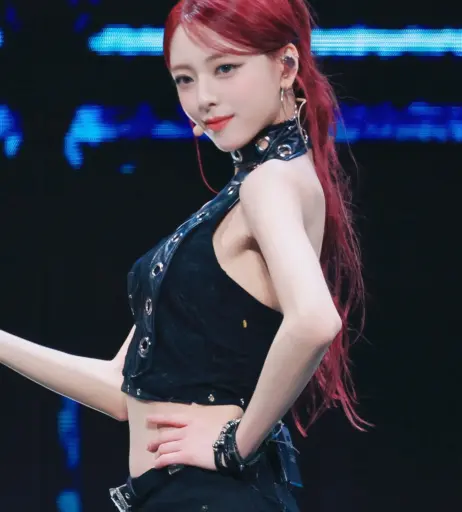 Image 10621315 from Yuna - ITZY (유나, Shin Yu Na)