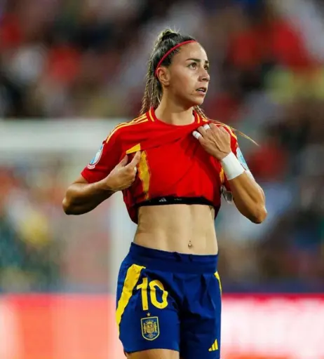 Image 10620614 from Female football/soccer players
