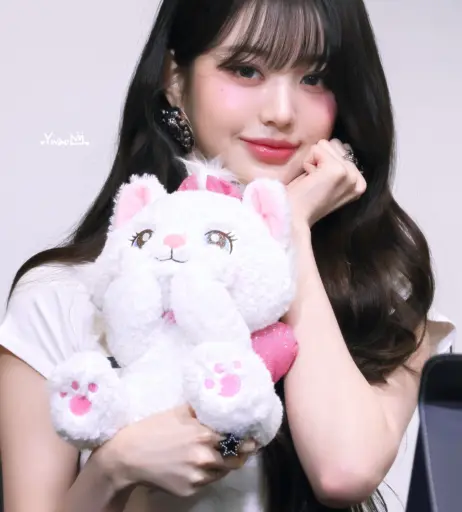 Image 10620260 from Jang Won-young / 장원영 WONYOUNG