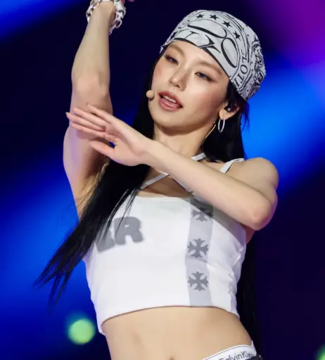 Image 10622796 from Yeji - ITZY (예지, Hwang Ye-ji)