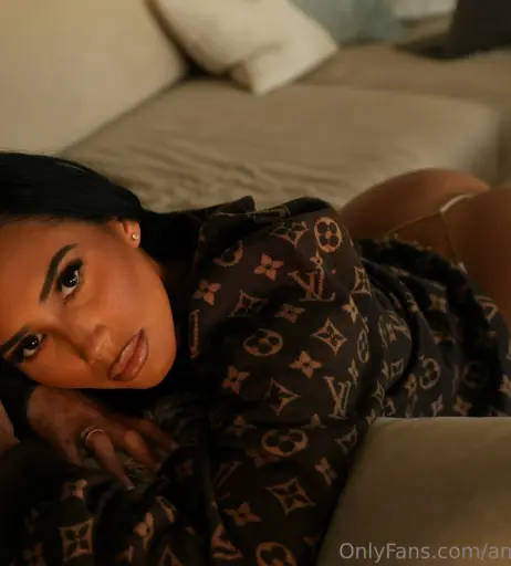 Image 10631648 from Amber Quinn