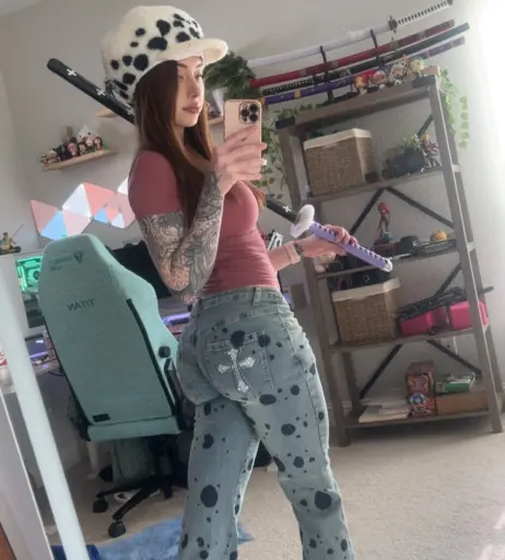 Image 10632037 from Elise Laurenne - Ellie