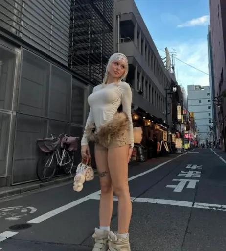 Image 10609179 from Lila Janowska