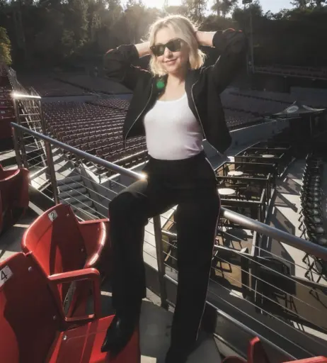 Image 10695964 from Taylor Tomlinson